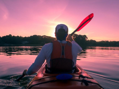 Sezóna na vodě začíná: co nového u paddleboardů