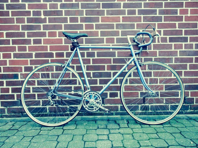 Silniční kolo Racer